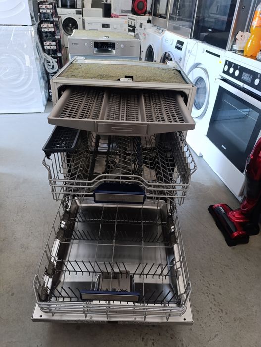 Съдомиялна SIEMENS 60см