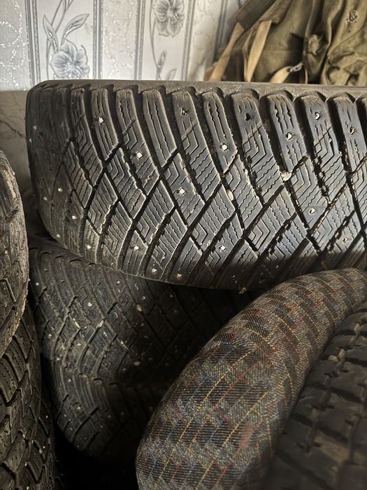 Продам резину 225/50/R17