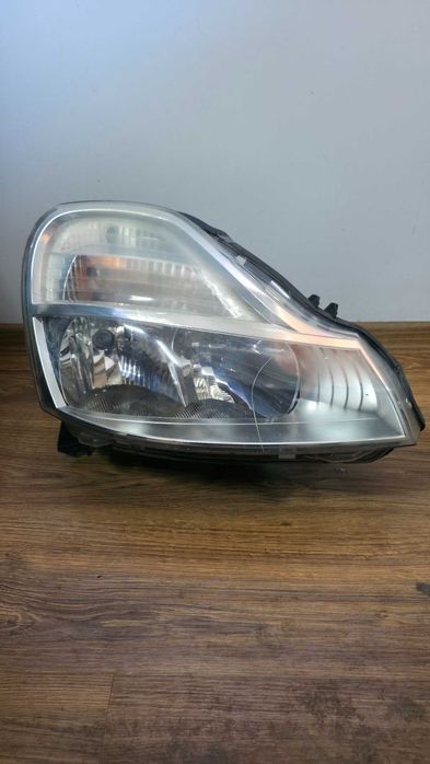 Десен фар за Renault Modus / Рено Модус 2009г.
