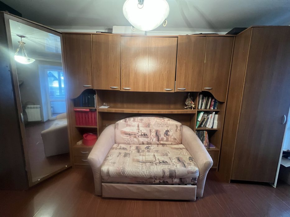 Стенка в спальную комнату