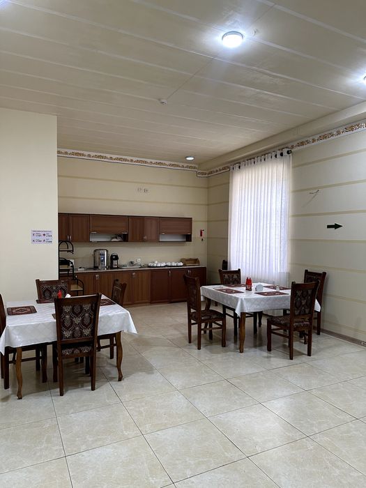 Green Apple Guest House — номера посуточно, завтрак включён