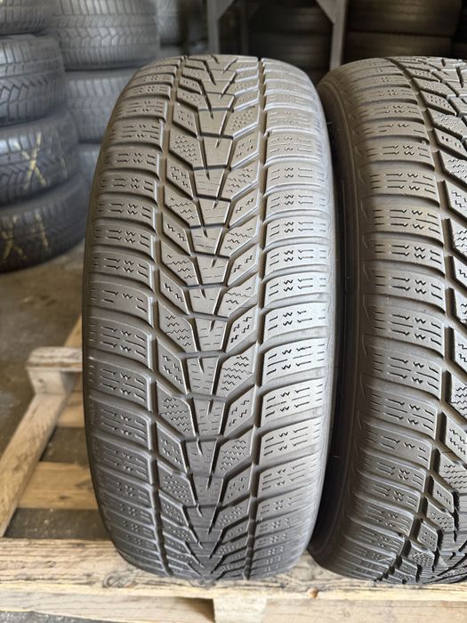 2 anvelope iarna 215/60/17 Hankook!