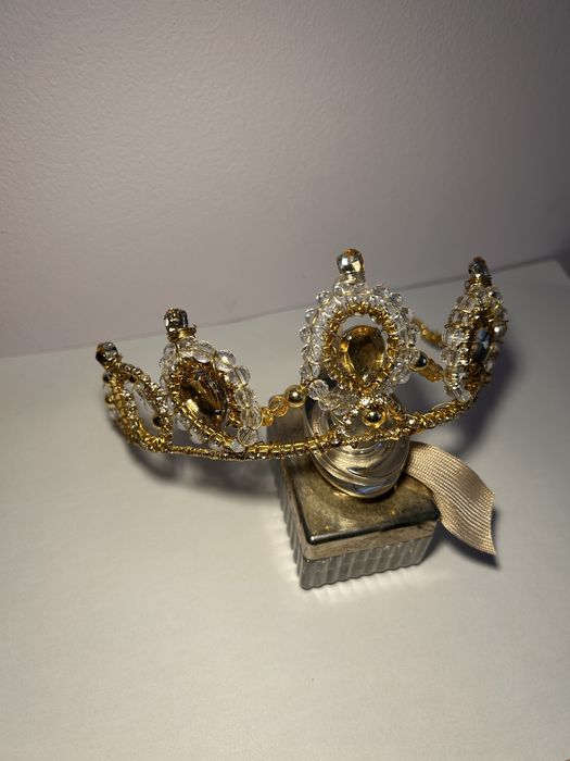 Корони ръчна изработка