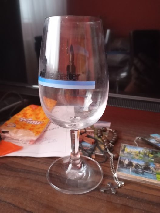 Чаша за вино и официални събития.