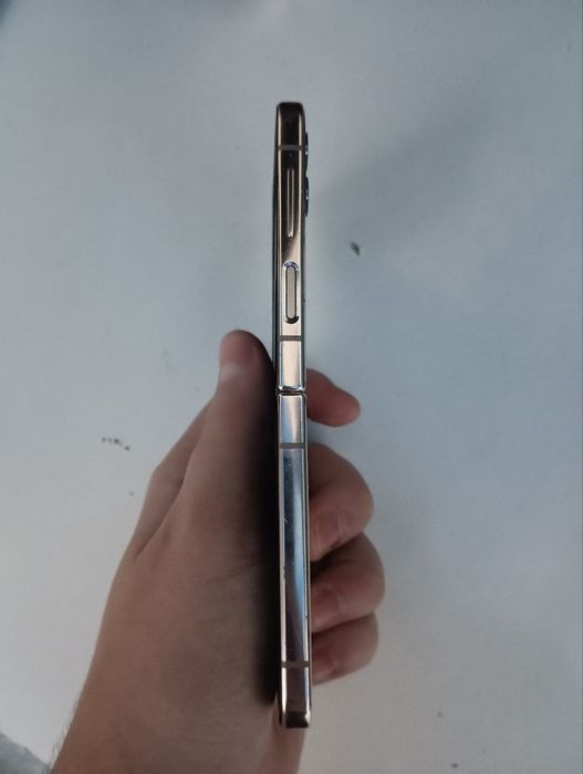 Samsung galaxy z flip 4