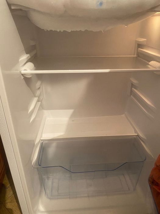 Холодильник  почти новыйй