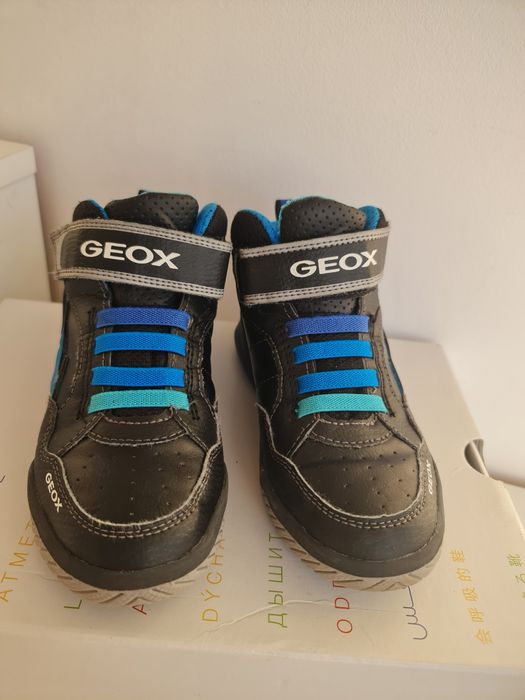 Ghete Geox baieti cu leduri, marimea 31