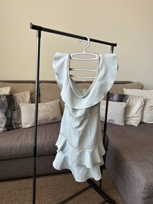 Рокли с етикети или обличани веднъж