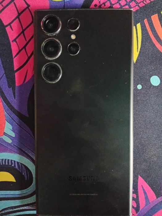 Продам Samsung S23 Ultra