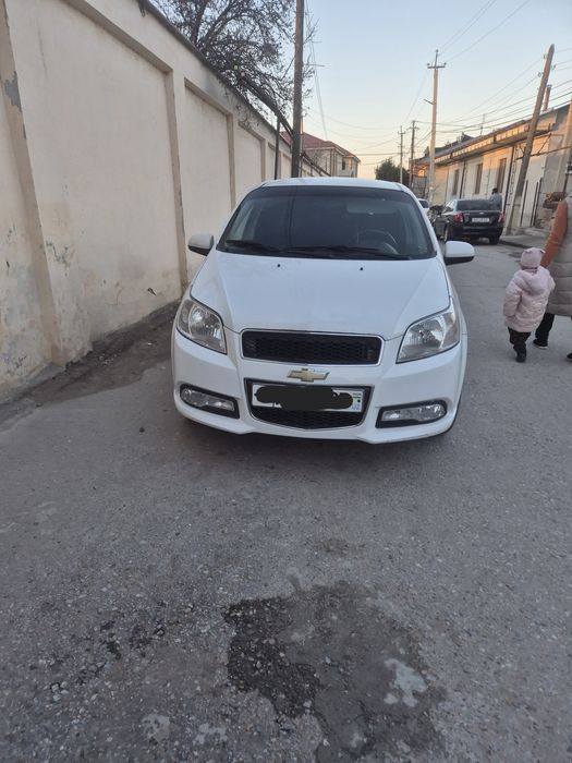 Srochno Nexia 3 Aftamat Ravon 2016y sotiladi