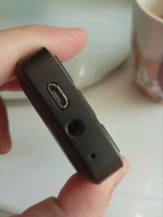 Кнопкали янги телефон сотилади