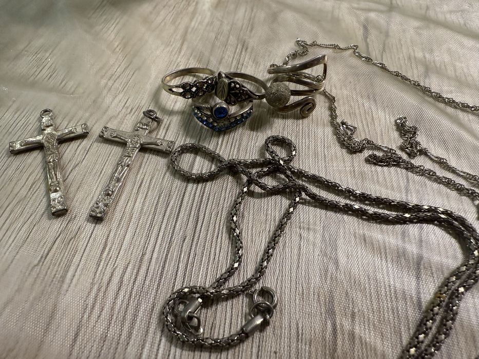 Сребърни синджири и висулки