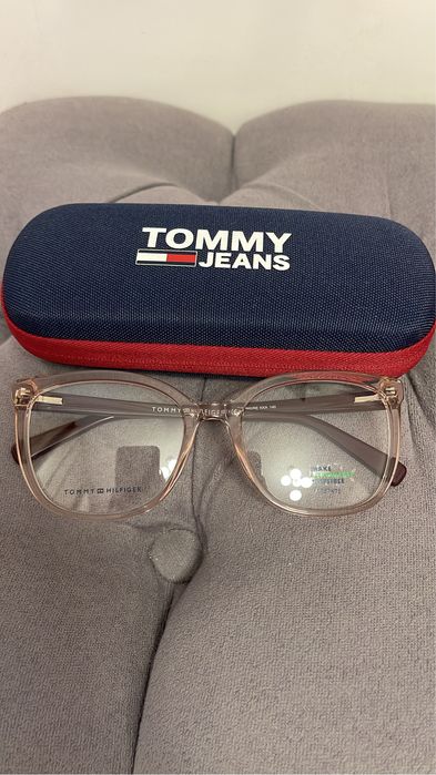 Рамка Michal Kors и Tommy Hilfiger