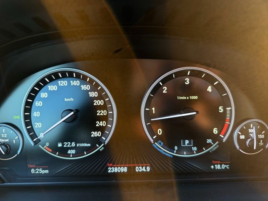 BMW 530d LUXURY X-Drive 2014г 258к.с.