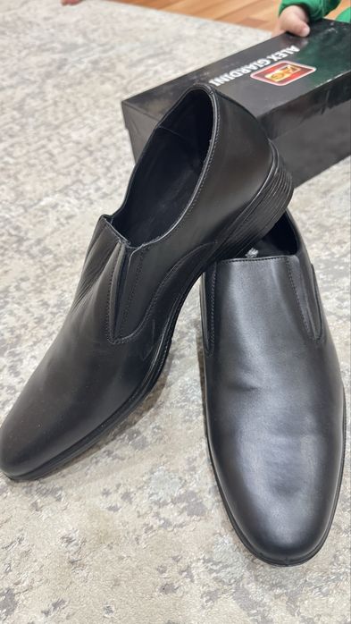 Продам мужской обувь