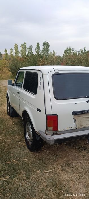 Нива 21214 Сотилади йили 2007 раздадка перодок ишлайди