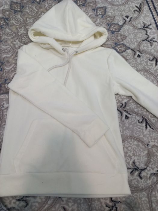 Белое худи утепленное