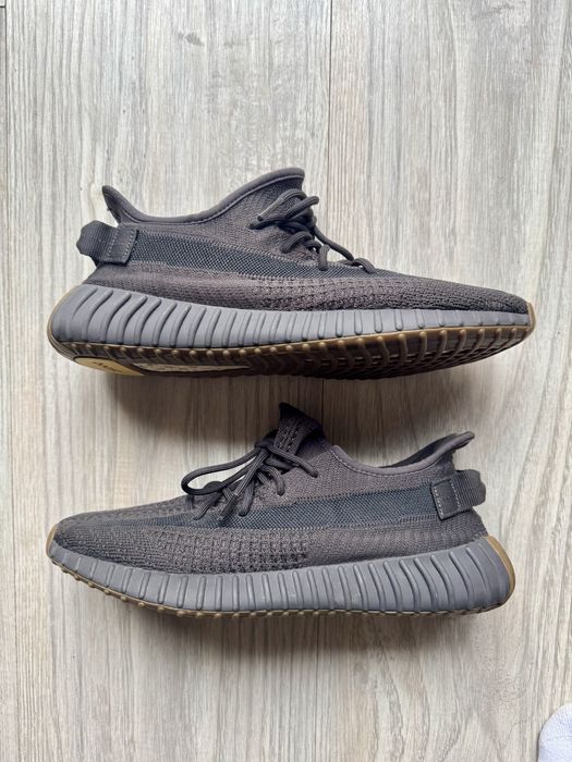 Adidas Yeezy Boost 350 V2 Cinder