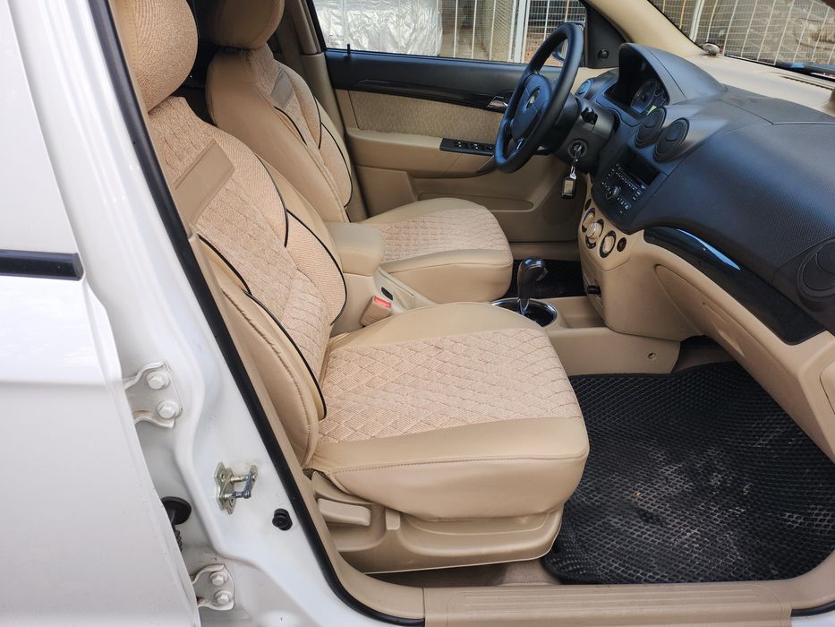 Срочно НЕ дорого NEXIA-3. Автомат. 2017 год.НЕ битая НЕ гнилая. Метан.