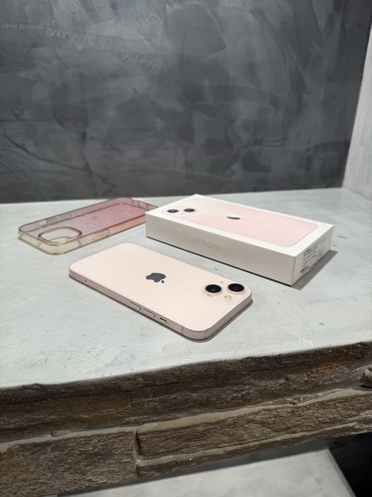 КАТО ЧИСТО НОВ Iphone 13 256 GB, 100% батерия