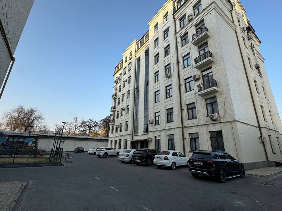 Сдаю квартиру Мирабадский р-он Рисовая 3-ком 4-этаж 7-этажном Доме