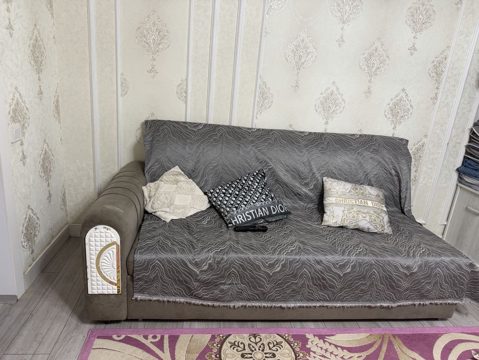 Диван продам срочно