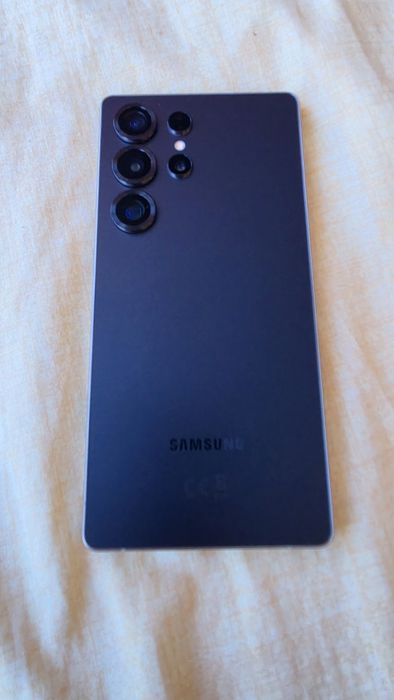 Продавам: Samsung S25 Ultra 512 GB