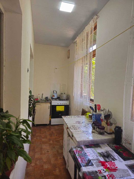 2в3/2/4 на Паркентском кирпич 46м балкон 1,5х6м комнаты раздельные