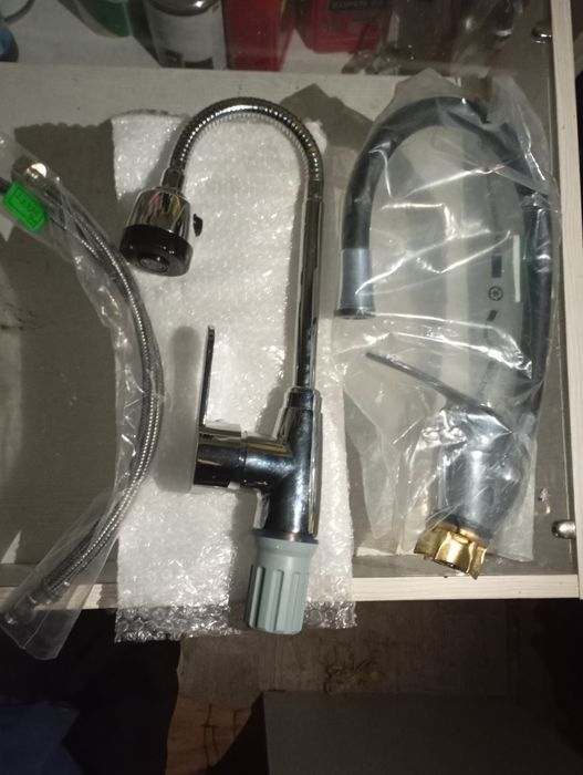 Продам насос для отопления и др стр материалы