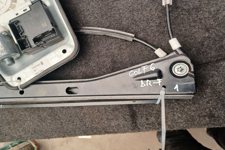 Macara geam fata dreapta electrica 994856 3C0959792B 1K5837462B 99485