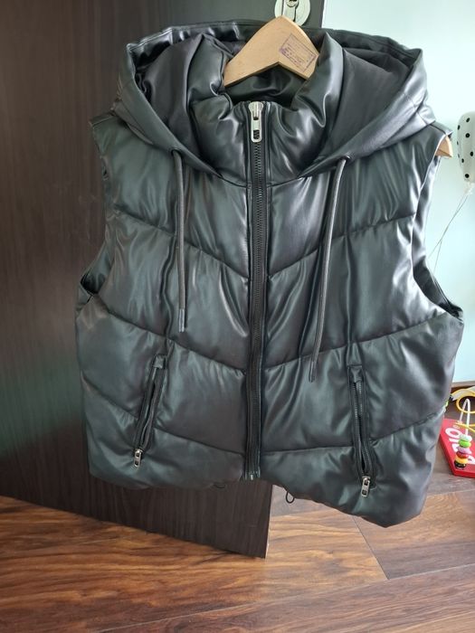 Кожен елек с качулка  Zara