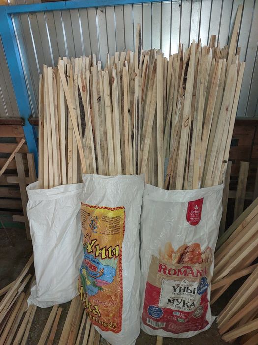 Колышки различной высоты разные