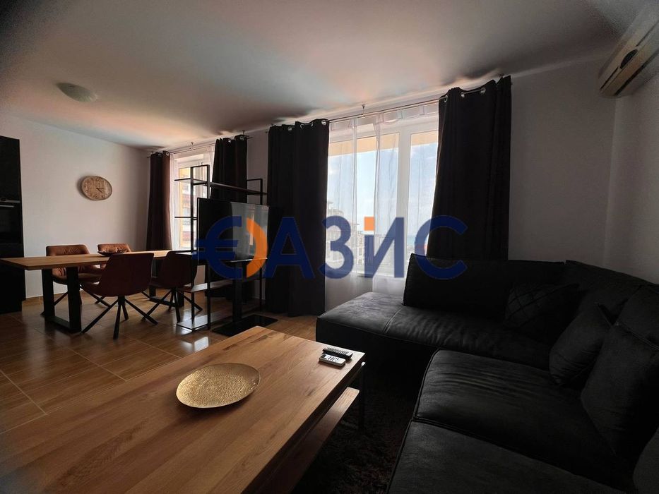 Продава се Тристаен апартамент в Свети Влас - 118 кв.м за 670 €/кв.м - Снимка #1