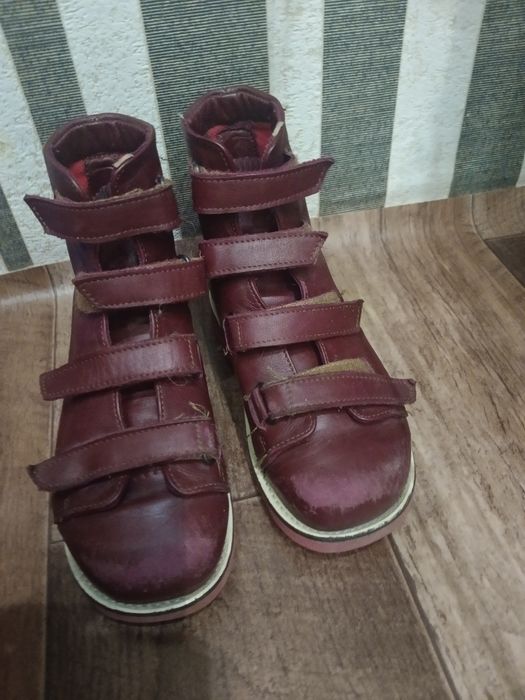 Обцжувь ортопедическая детская б/у