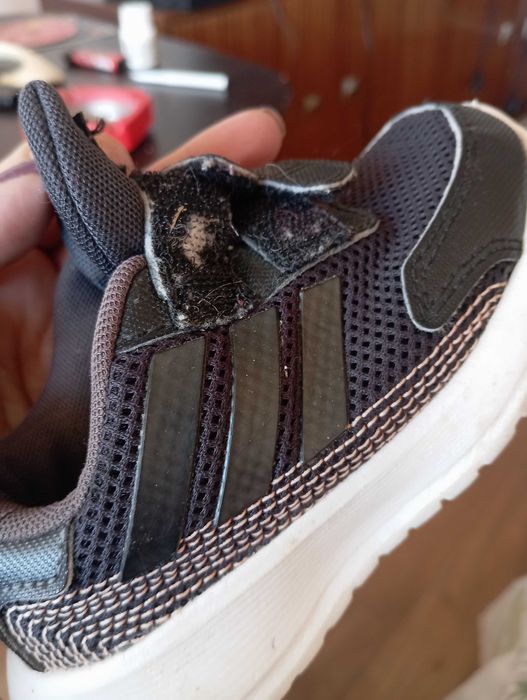 Продавам детски маратонки