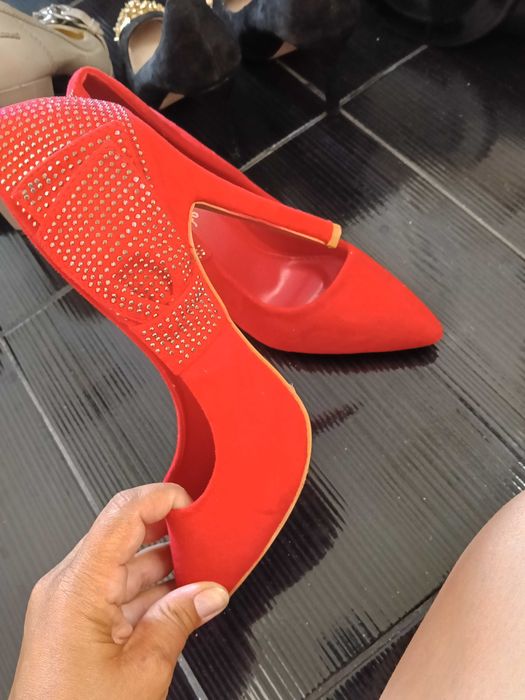 Pantofi cu toc eleganti