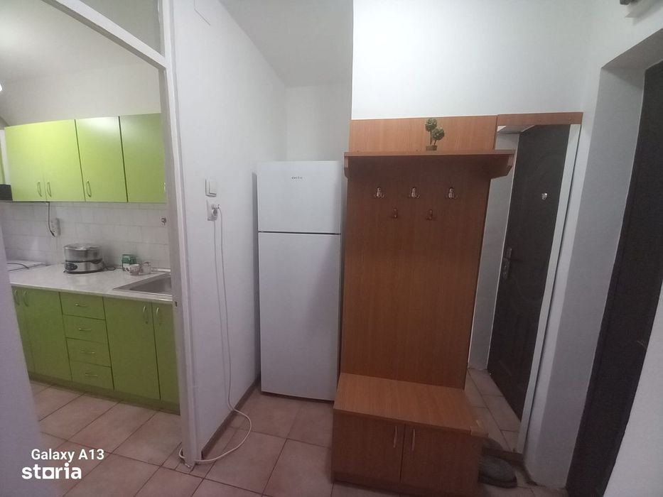 Garsonieră de vânzare