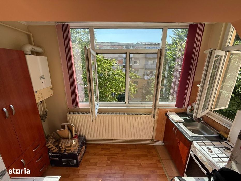 Apartament 3 camere, 66 mp utili, 2 bai, dressing  – bloc caramida