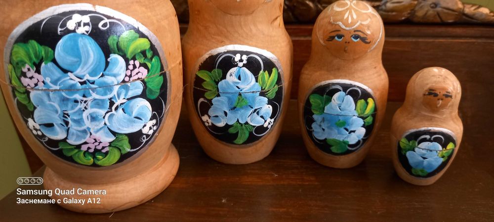 Руски матрьошки-ръчно рисувани