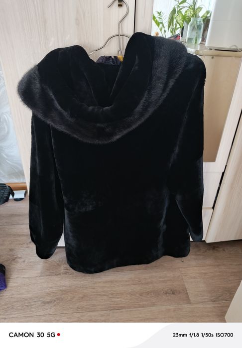 Продам норковую шубу