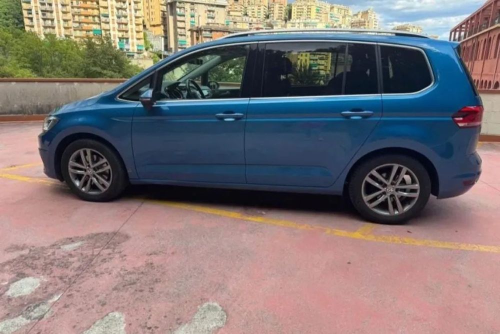 Dezmembrez Vw Touran 2017 1.6 diesel cod CRK CXX DBK automat