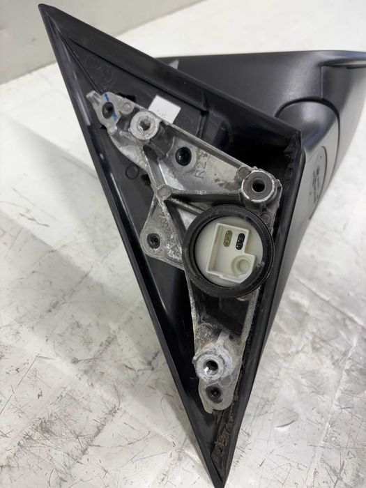 Дясно огледало БМВ Ф30 Ф31 с мъртва зона BMW F30 F31