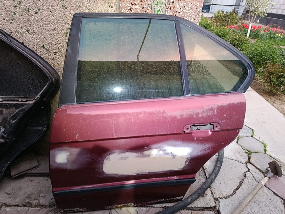 Продам двери бмв е34