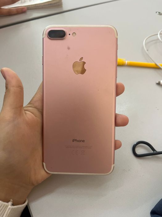 Айфон 7плюс Rose Gold