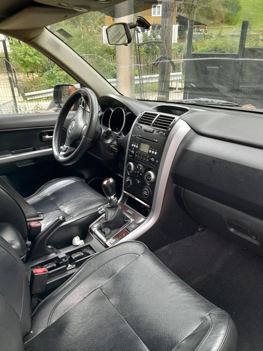 Vând Suzuki grand vitara