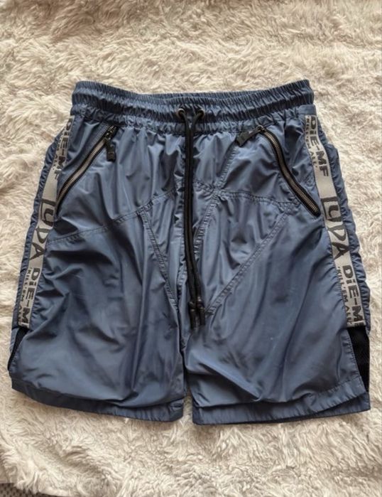 Luda къси панталони