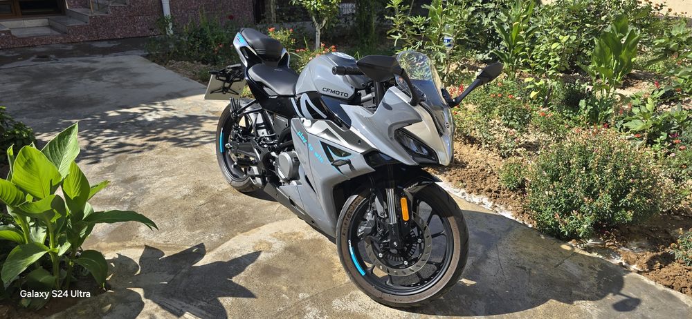 CF MOTO 300SR мотоцикл