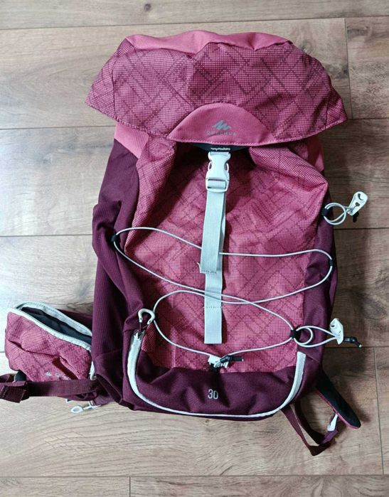 Туристическа раница 30 л Quechua Decathlon