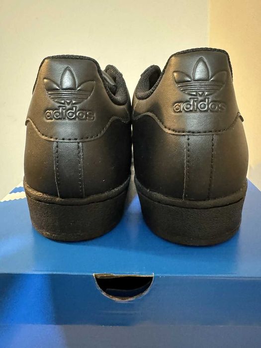 Мъжки маратонки ADIDAS SUPERSTAR ALL BLACK  Оригинални  EU40 -46 2/3