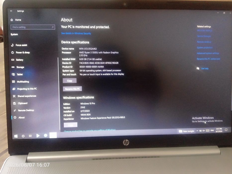 HP Laptop 15s-eq2xxx Ryzen 5500u sotiladi